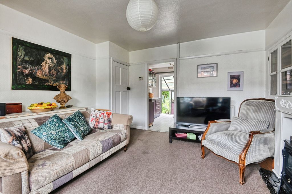 Property photo 3 of 18