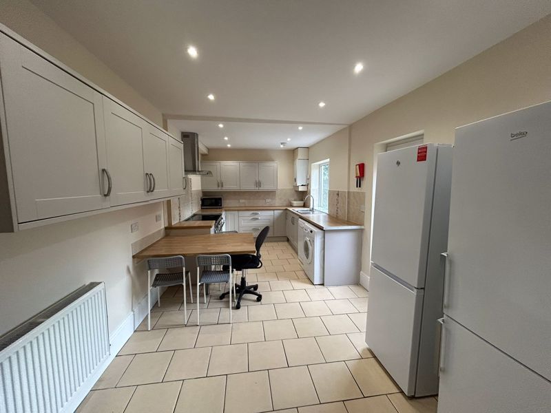 Property photo 2 of 11 Photo 2