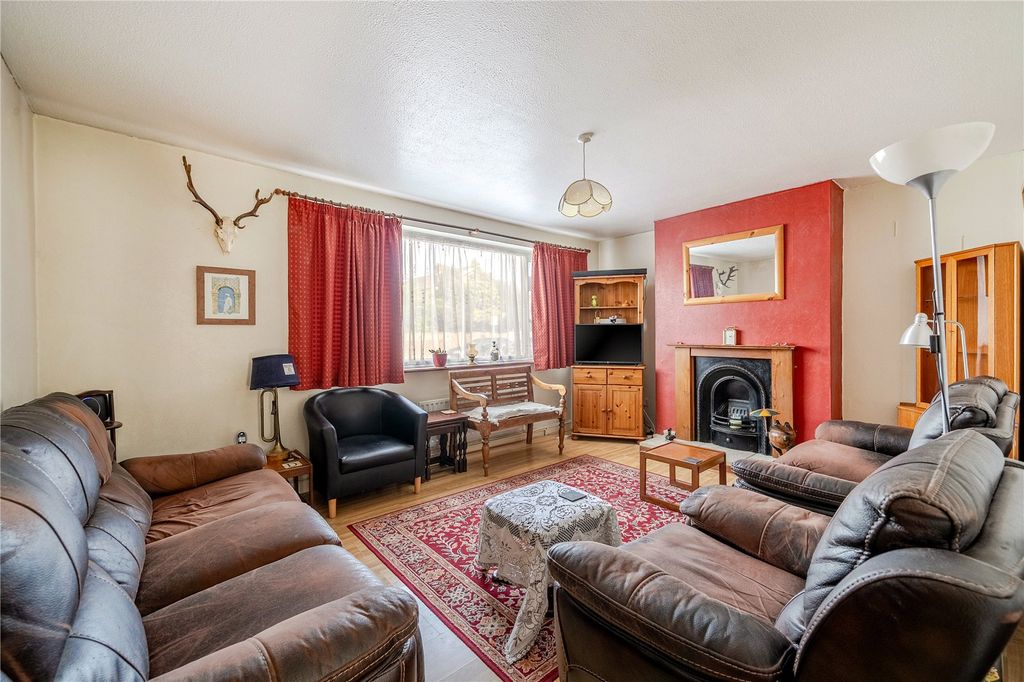 Property photo 2 of 16 Picture No. 01