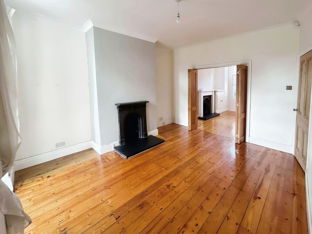 Property photo 2 of 11 Picture No. 17