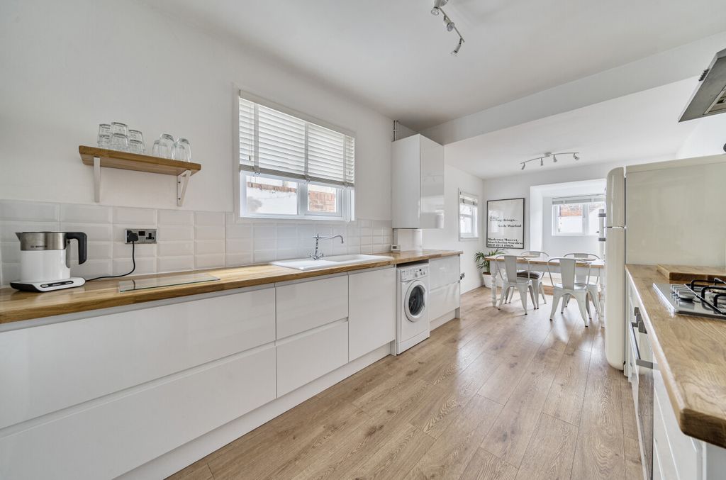 Property photo 3 of 12 1345926-16-68B863...