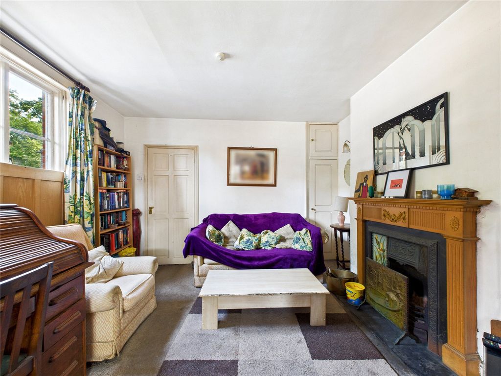 Property photo 2 of 12 Picture No. 03