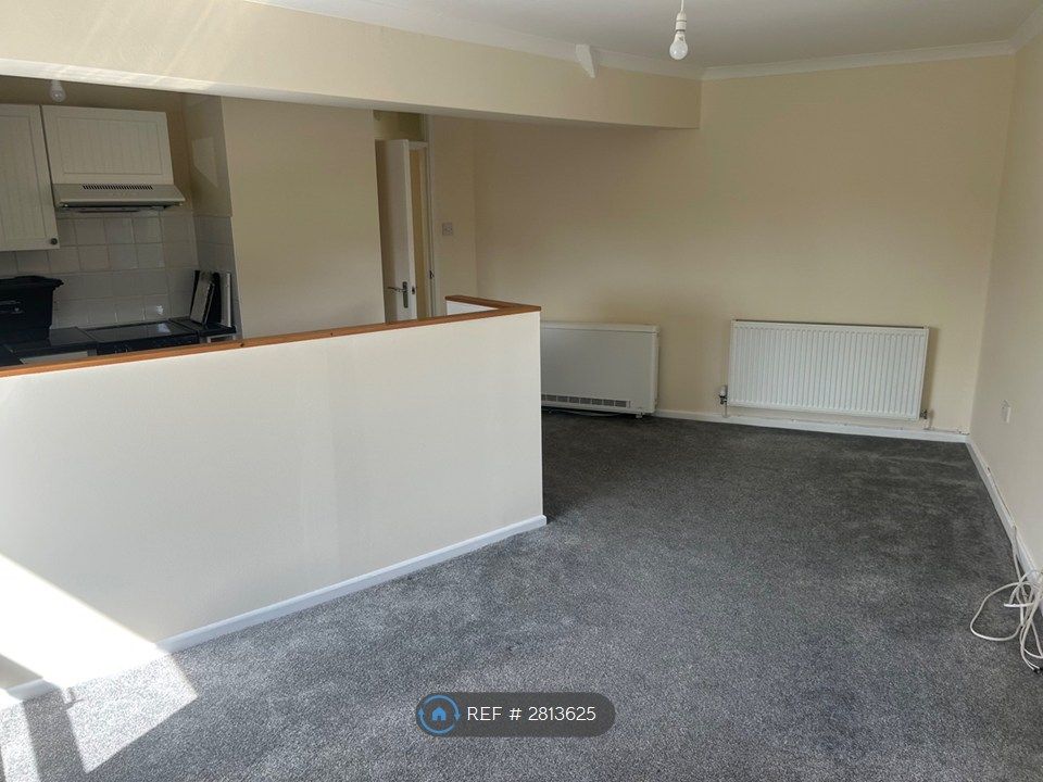 Property photo 3 of 35