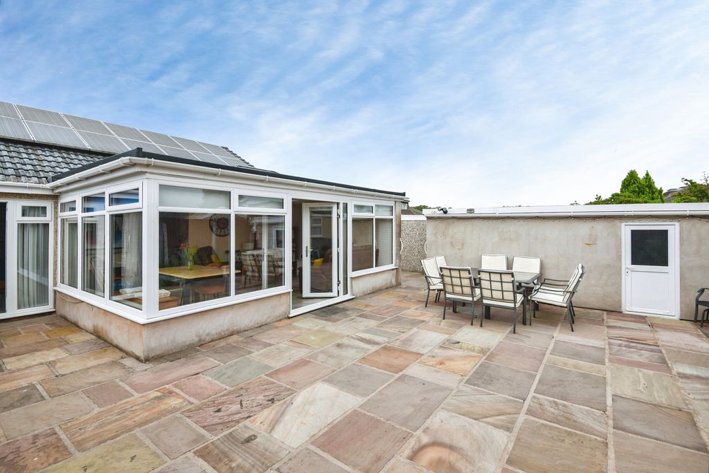 Property photo 2 of 21 Pbox-Img.Jpg