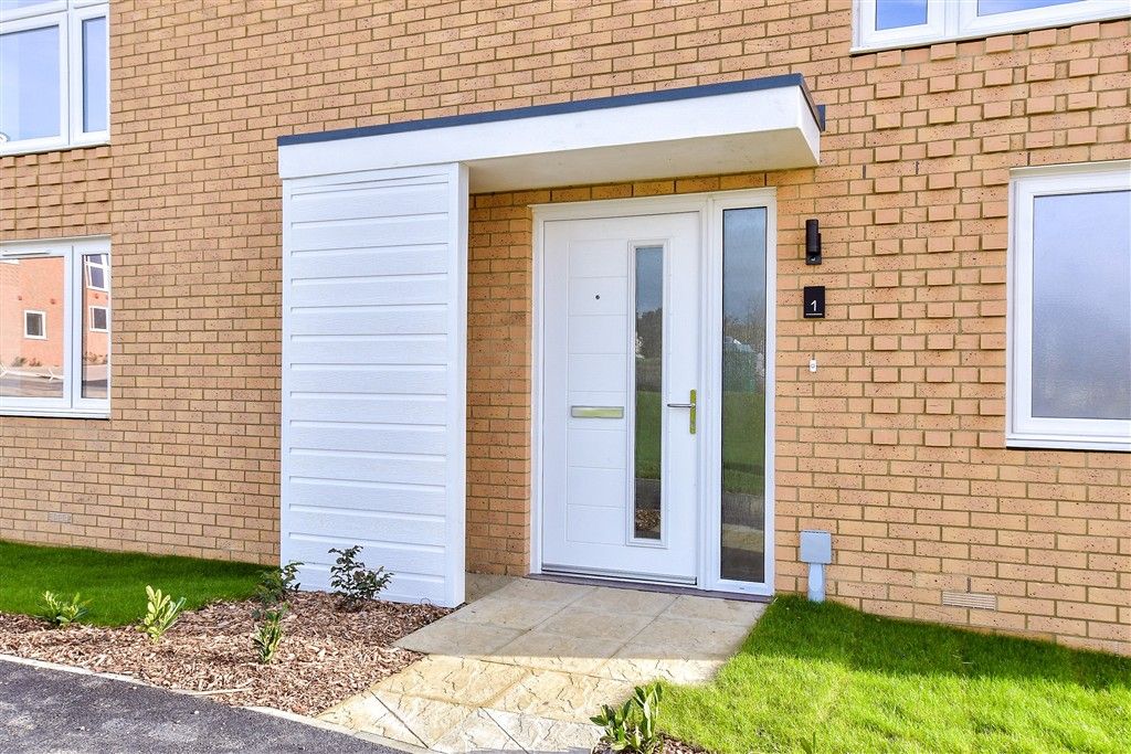 Property photo 1 of 6 Front External
