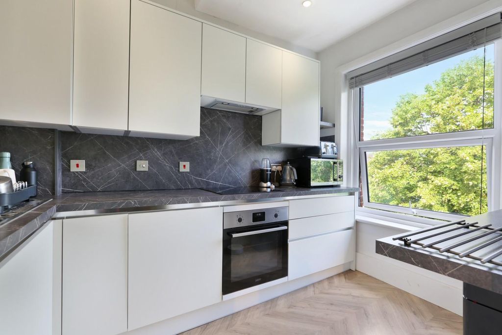 Property photo 3 of 11 Ach_7143.Jpg