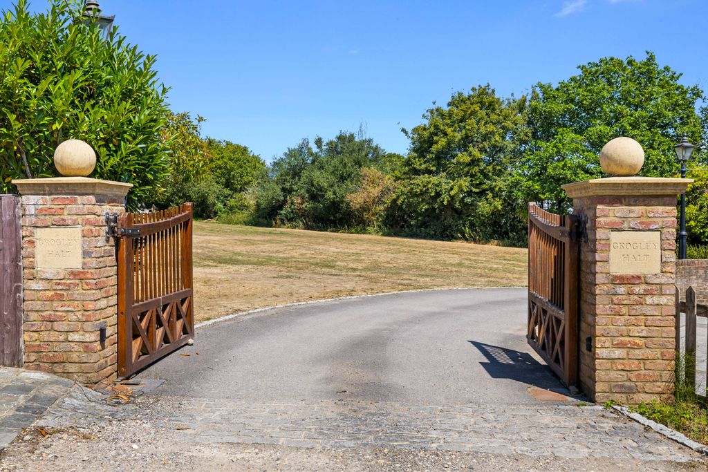 Property photo 1 of 38 Image1-11.Jpg