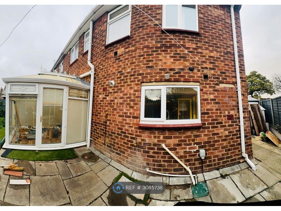 Property photo 3 of 14