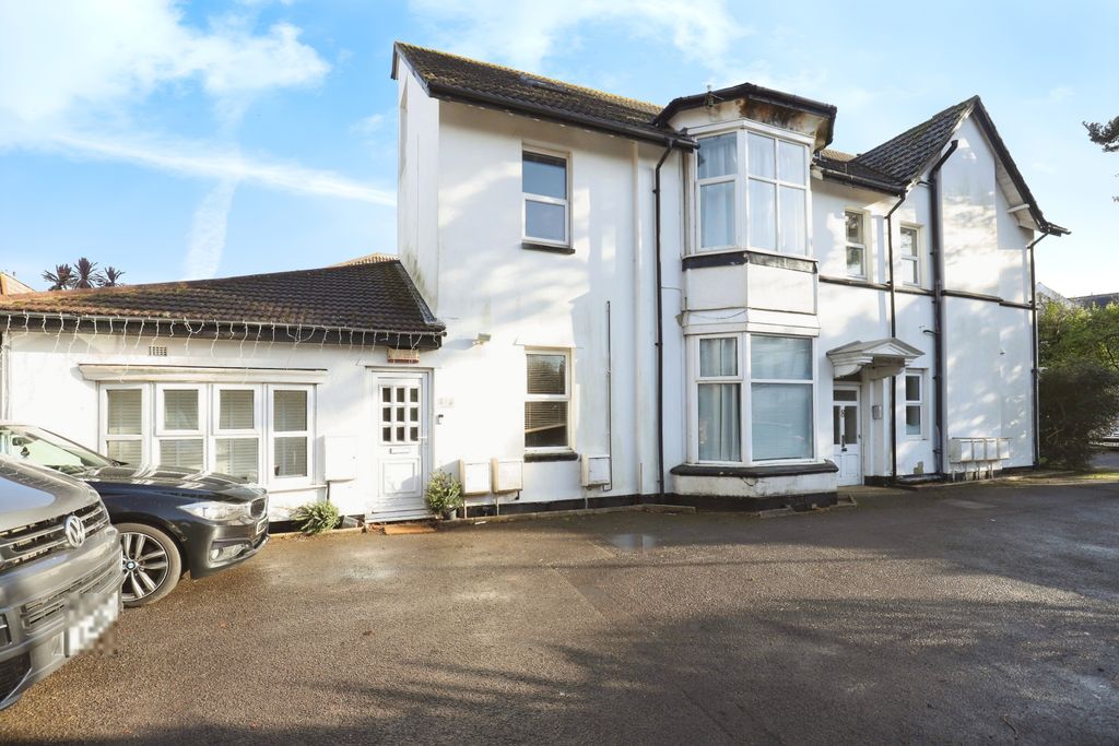 Property photo 1 of 12 Photography