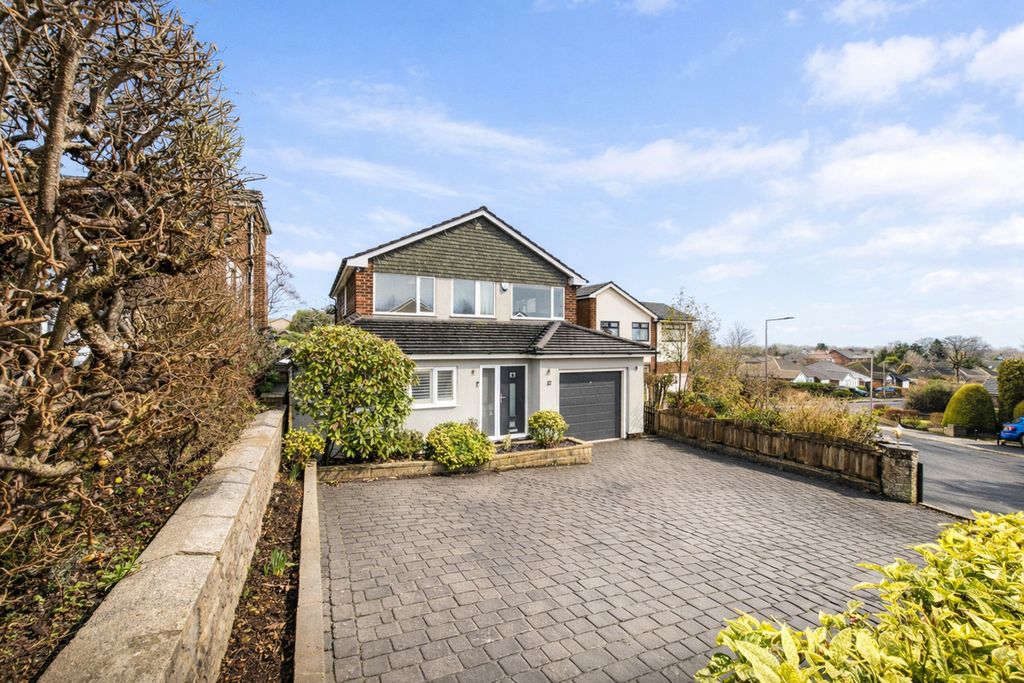 Property photo 1 of 29