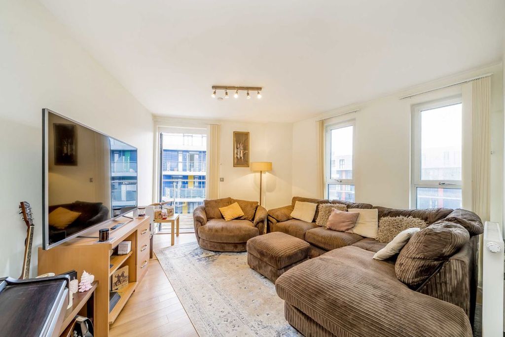 Property photo 2 of 5