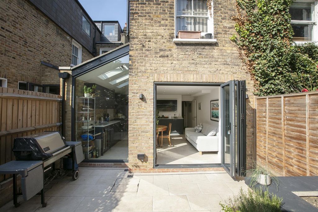 Property photo 3 of 19 3Y6A7634.Jpg
