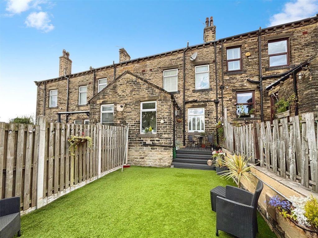 Property photo 1 of 19 Rear Garden