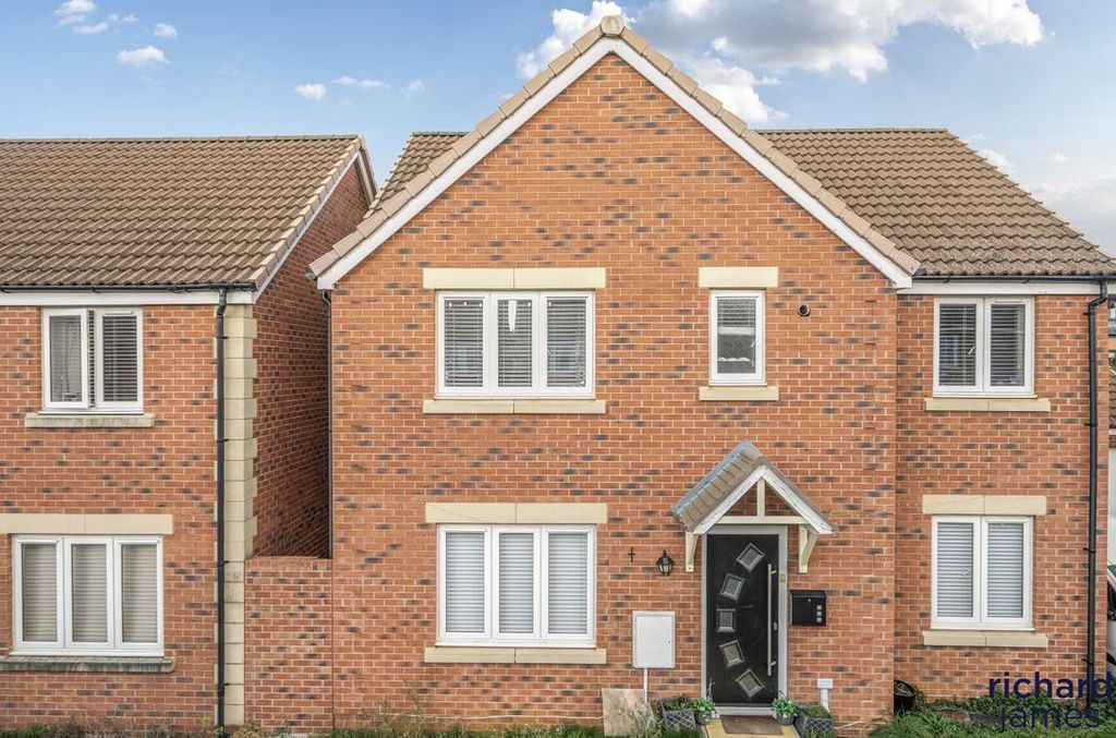 Property photo 1 of 20 A786F462Df634c1d97c60d8Ea4c40Ade