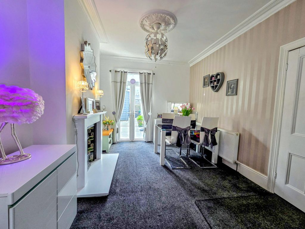 Property photo 3 of 24