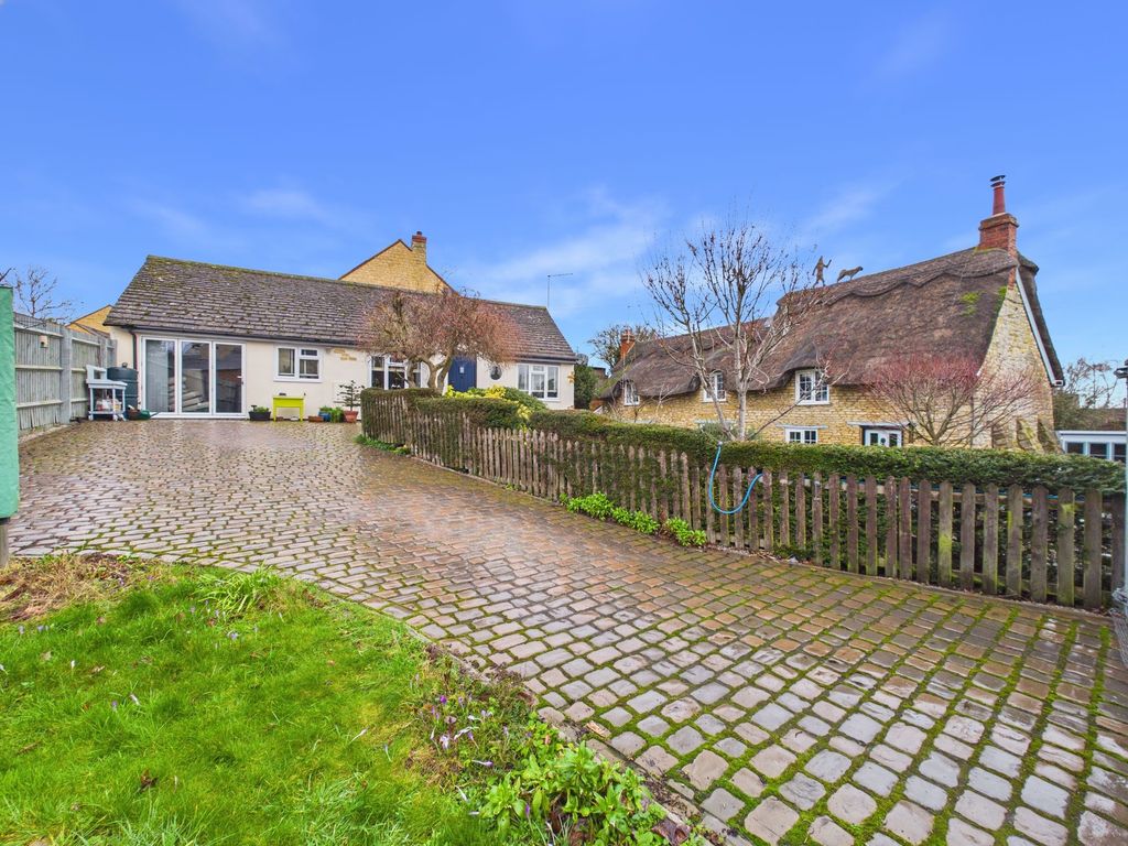 Property photo 1 of 29