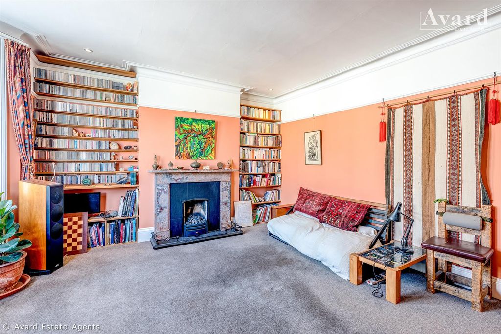 Property photo 2 of 23 Top Floor Mais, 98 Ditchling Rise-0014.Jpg