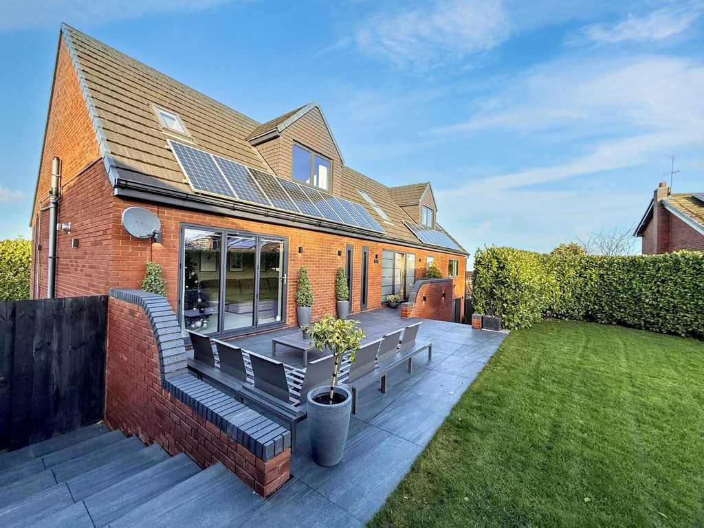 Property photo 1 of 51