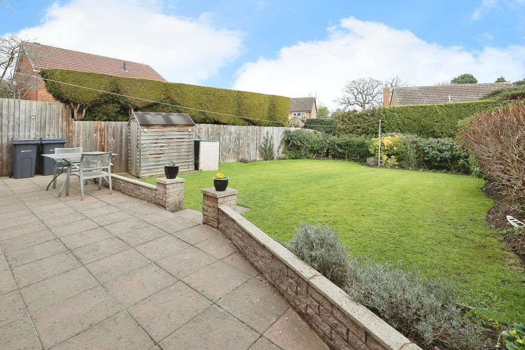Property photo 2 of 20 18-23.Jpg