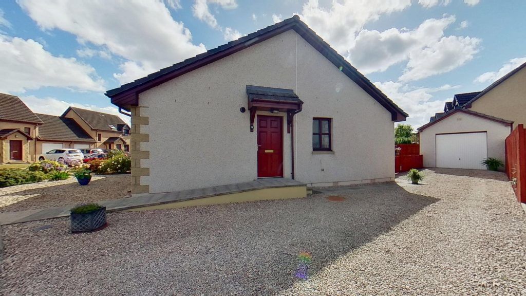 Property photo 2 of 14
