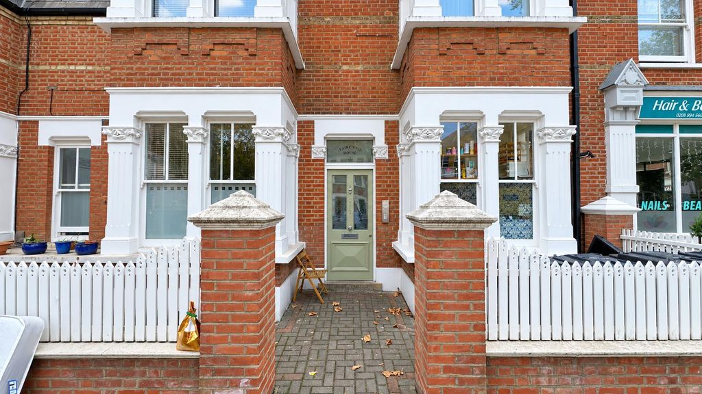 Property photo 2 of 13