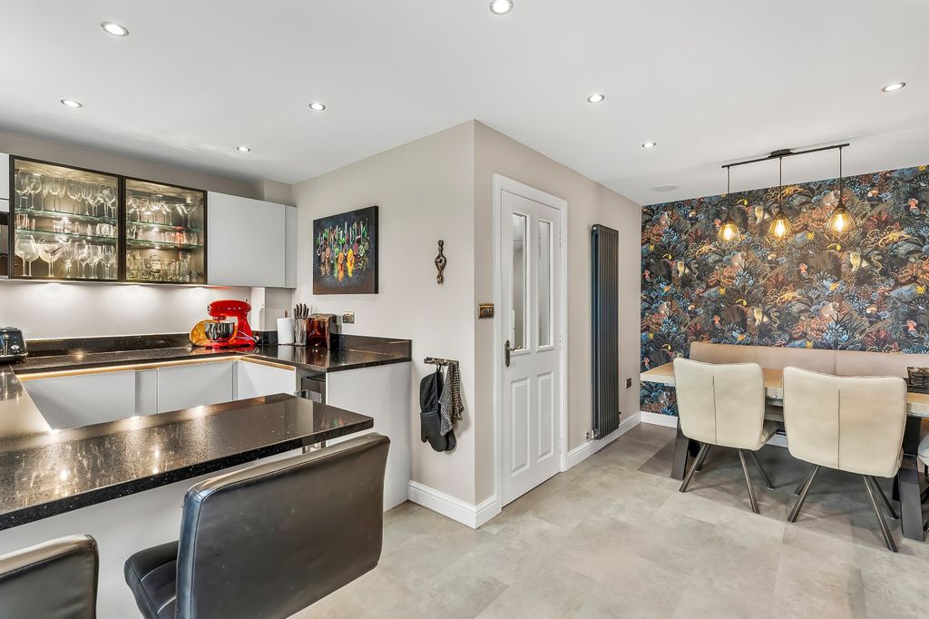 Property photo 3 of 29 Picture No. 14