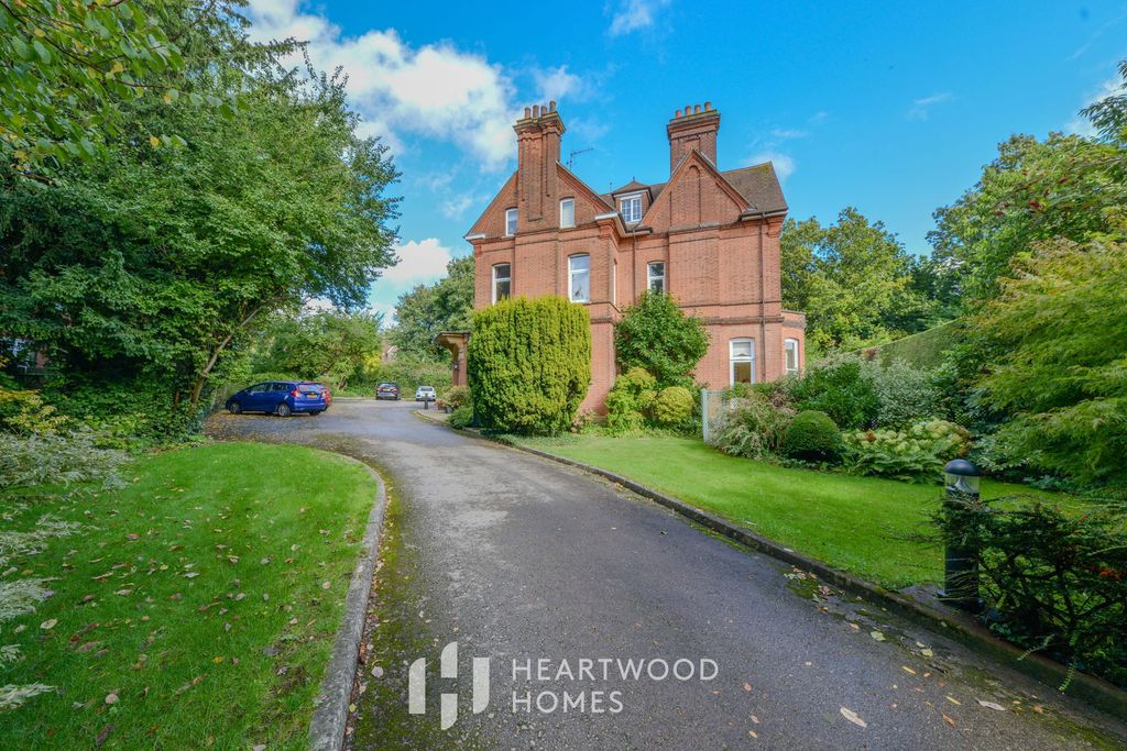 Property photo 3 of 14