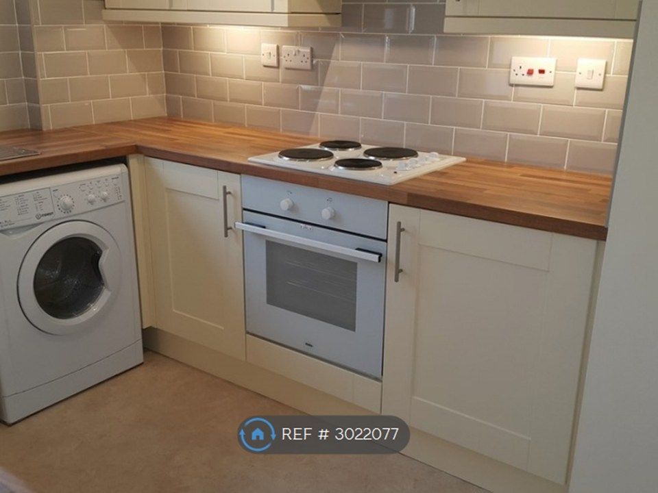 Property photo 3 of 13
