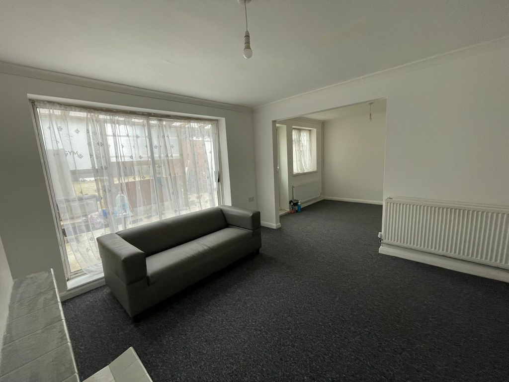 Property photo 2 of 13 Gallery