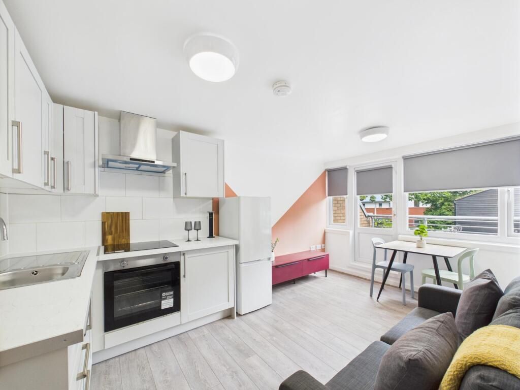 Property photo 3 of 4