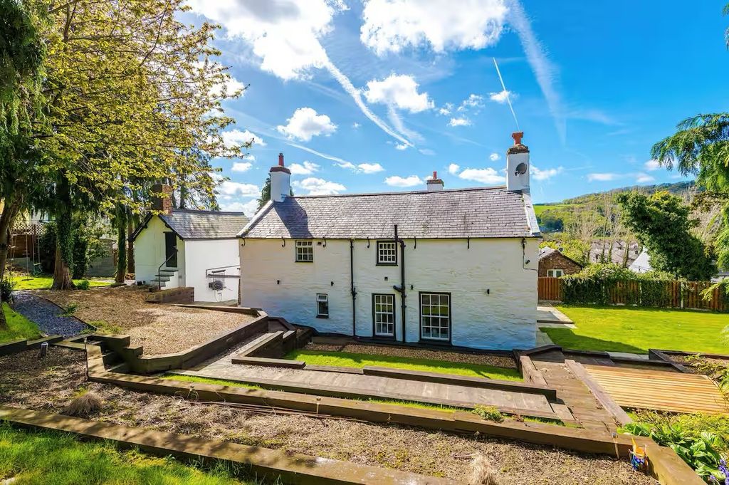 Property photo 1 of 61