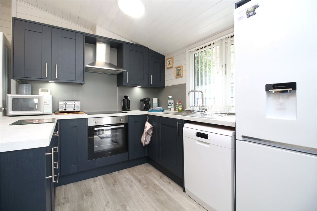Property photo 3 of 10 Picture No. 04