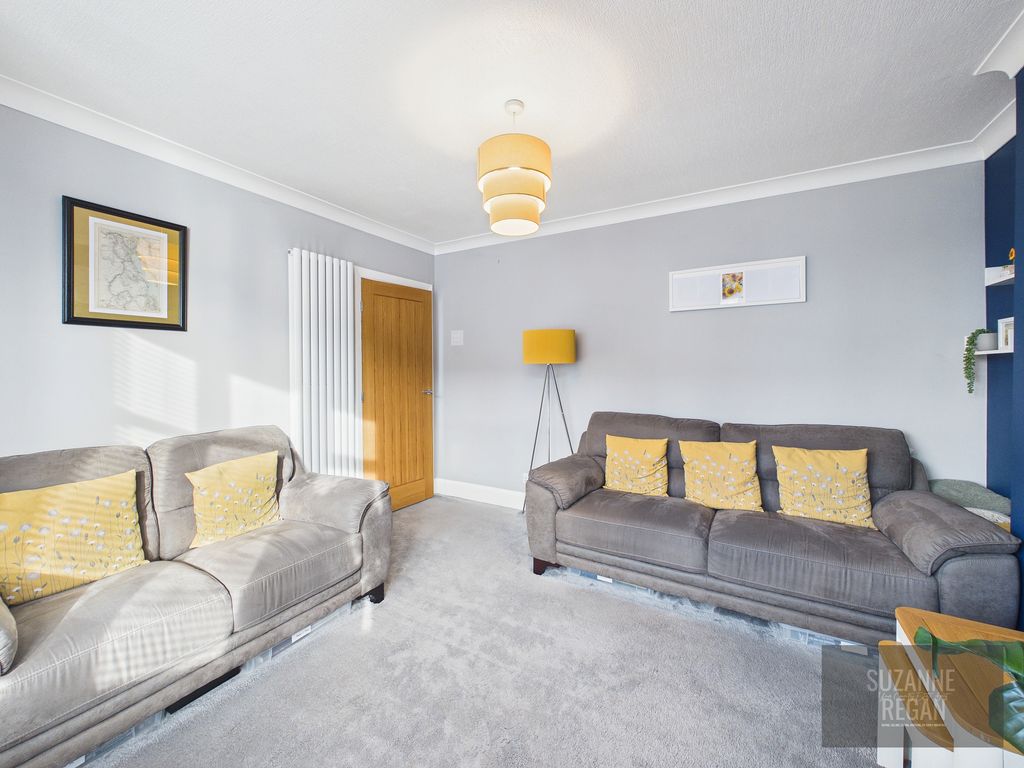 Property photo 3 of 16 Cam05192G0-Pr0375-Still007