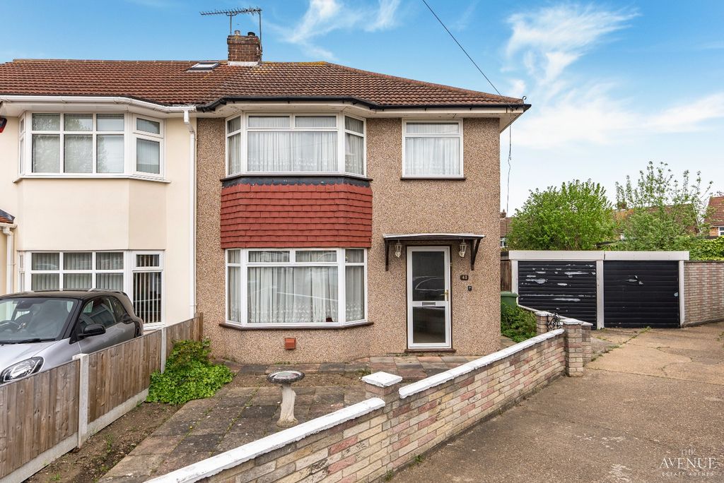 Property photo 1 of 9 4113963