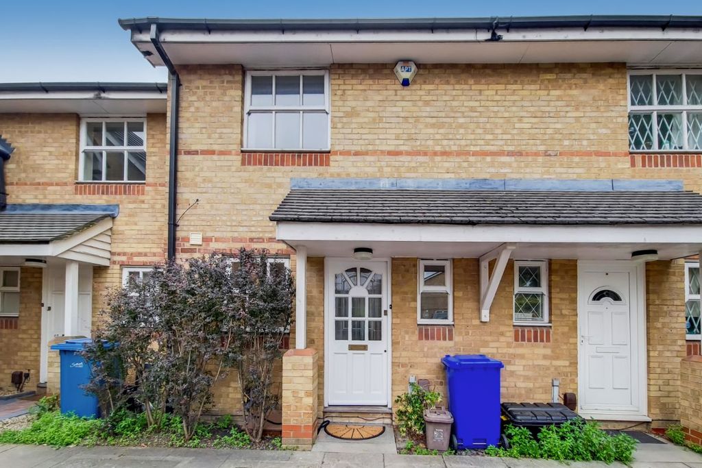 Property photo 1 of 12