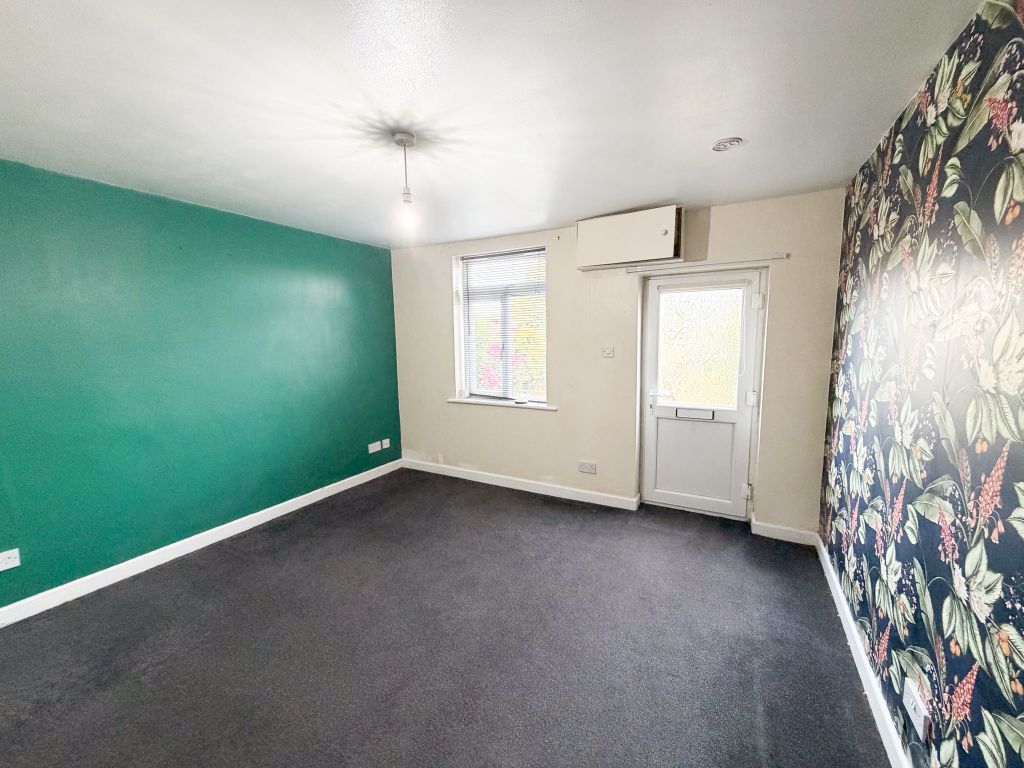 Property photo 3 of 13 Img_6313