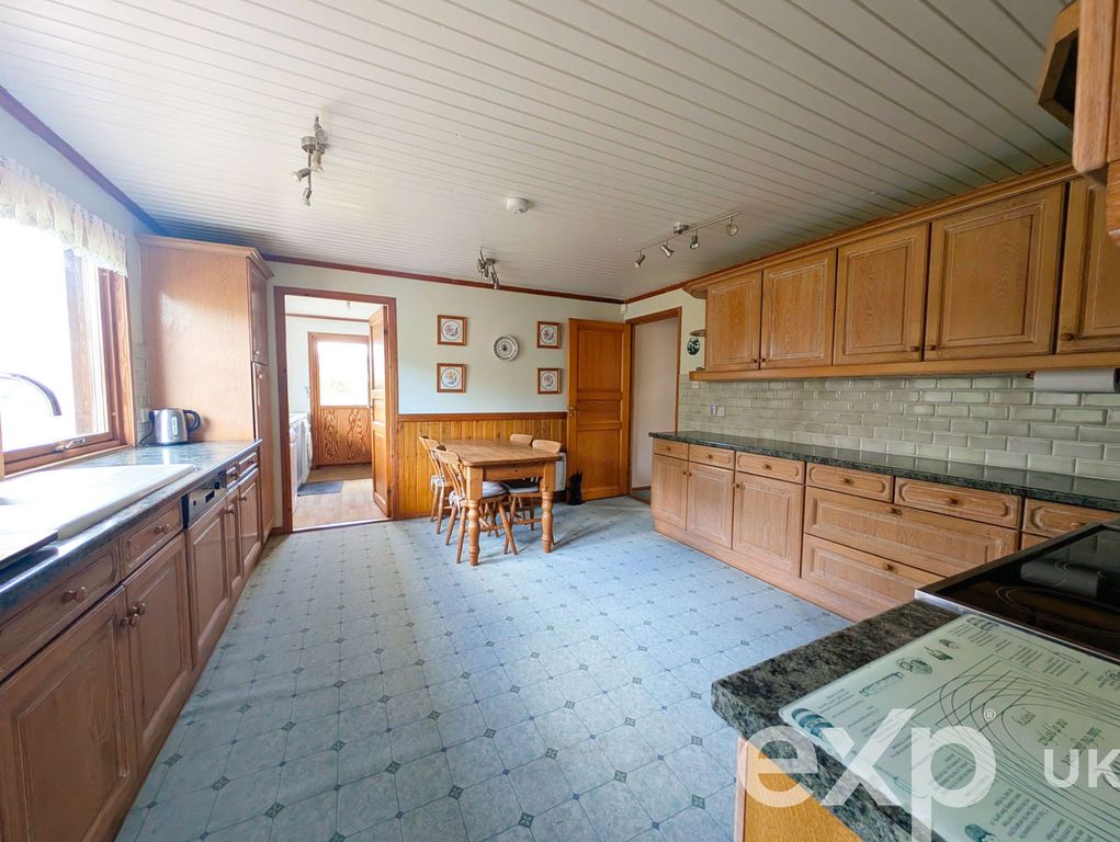 Property photo 3 of 29