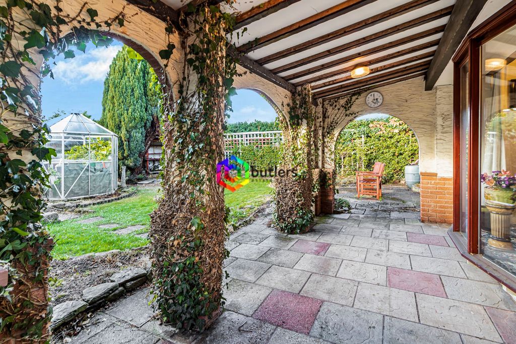 Property photo 3 of 34 Rear Garden