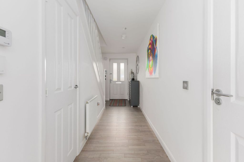 Property photo 2 of 44