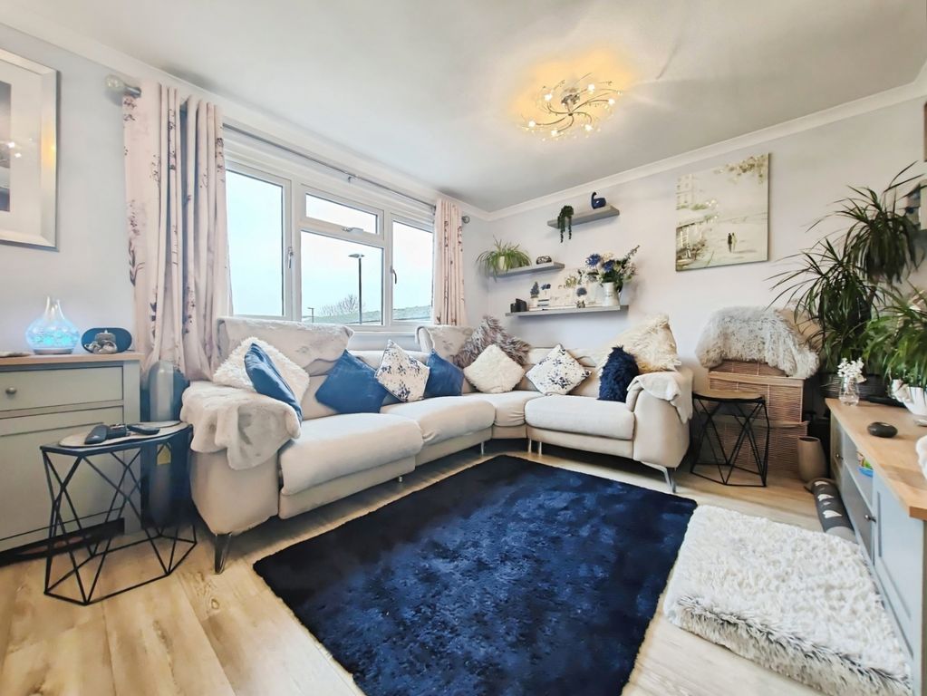 Property photo 2 of 9 Pbox-Img.Jpg