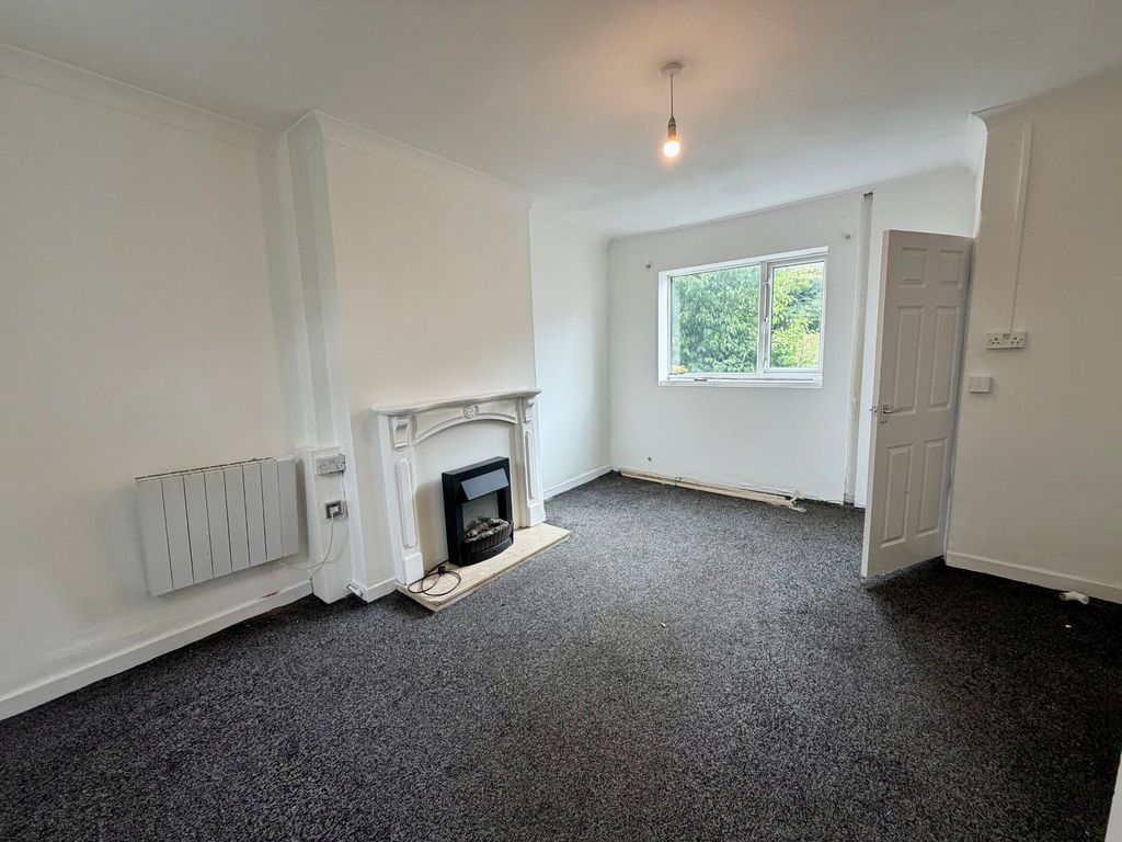 Property photo 2 of 7 Photo 1