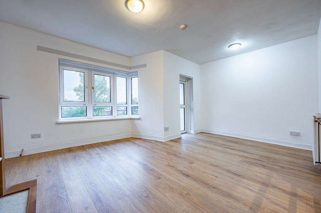 Property photo 3 of 30
