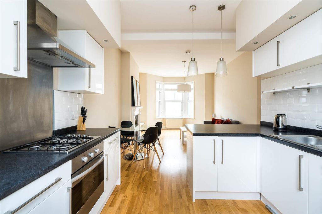 Property photo 2 of 11 _Dsc8443 (002).Jpg