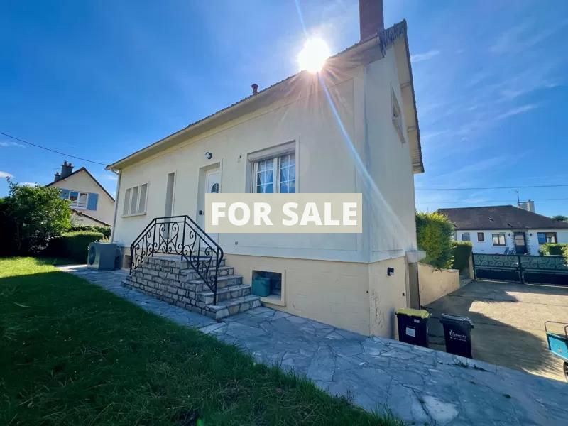 Property photo 1 of 8