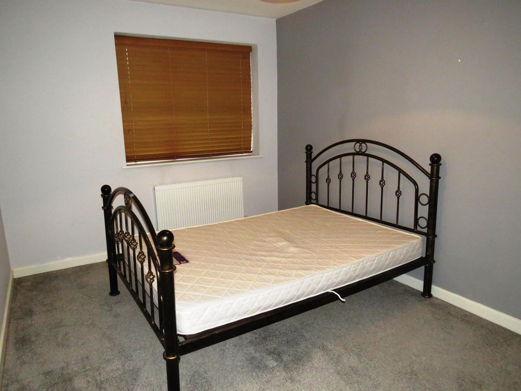 Property photo 3 of 9 Bedroom 1