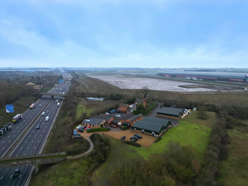 Property photo 3 of 8 Untitled Design (6).Png