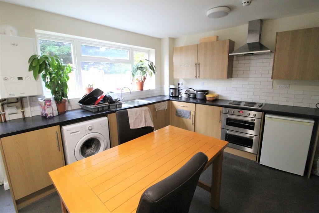 Property photo 3 of 5 1874662