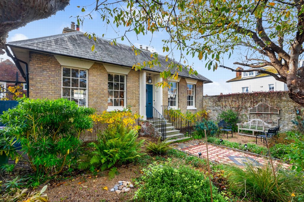 Property photo 1 of 34 Front