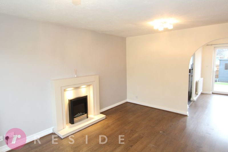 Property photo 2 of 16 Lounge