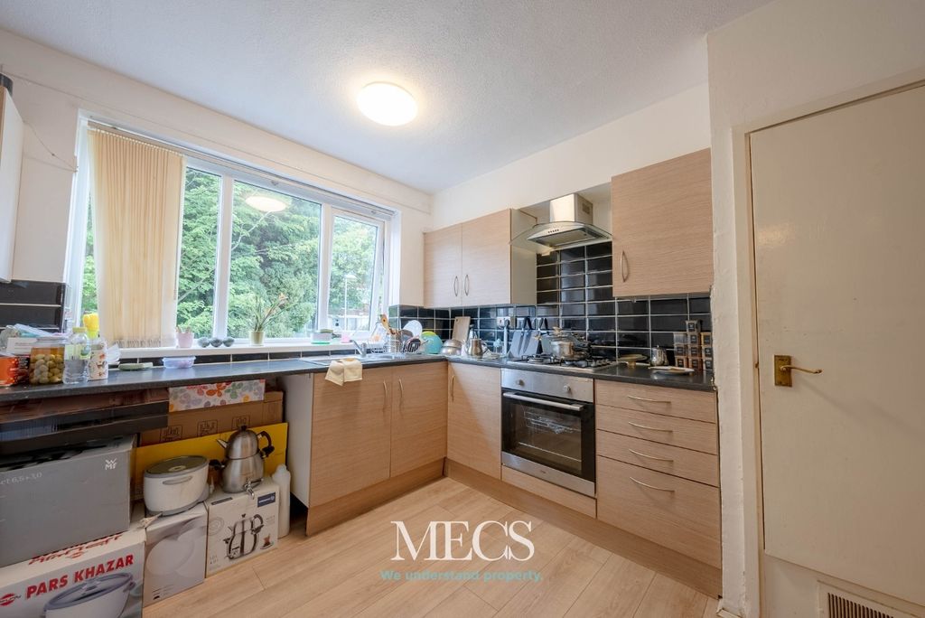 Property photo 2 of 7 5064043